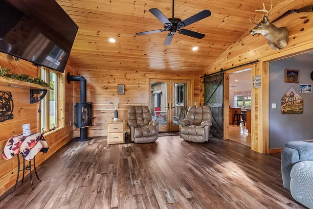 $1,299,000 | 113-121 High Street, Oakland, ME 04963