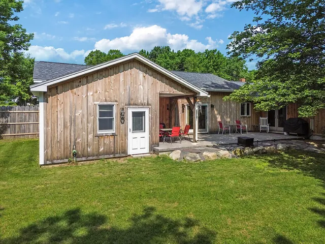 $1,299,000 | 113-121 High Street, Oakland, ME 04963