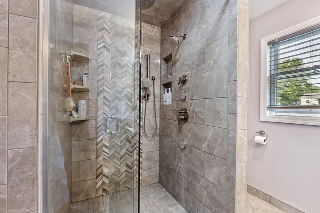 $1,299,000 | 113-121 High Street, Oakland, ME 04963