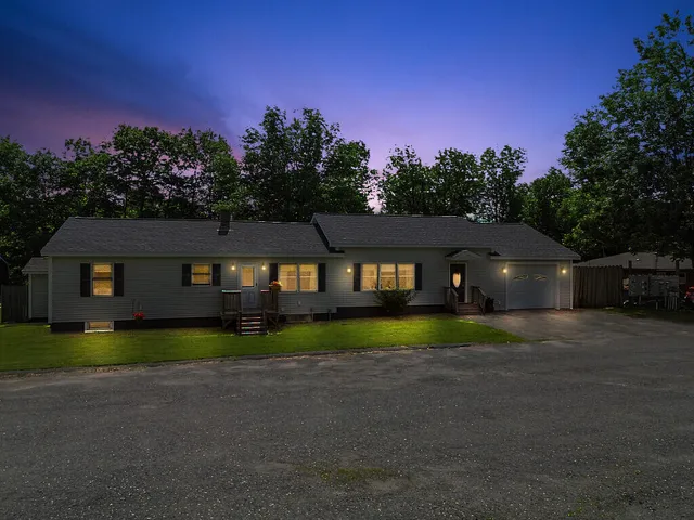 $1,299,000 | 113-121 High Street, Oakland, ME 04963