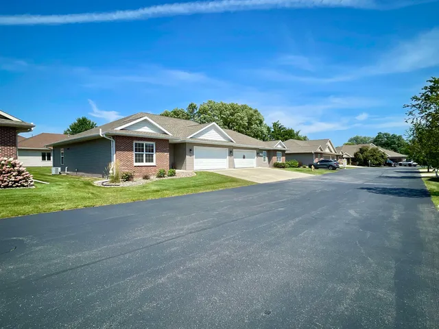 $350,000 | 4306 Crossing Milton Wi 53563, Milton, WI 53563