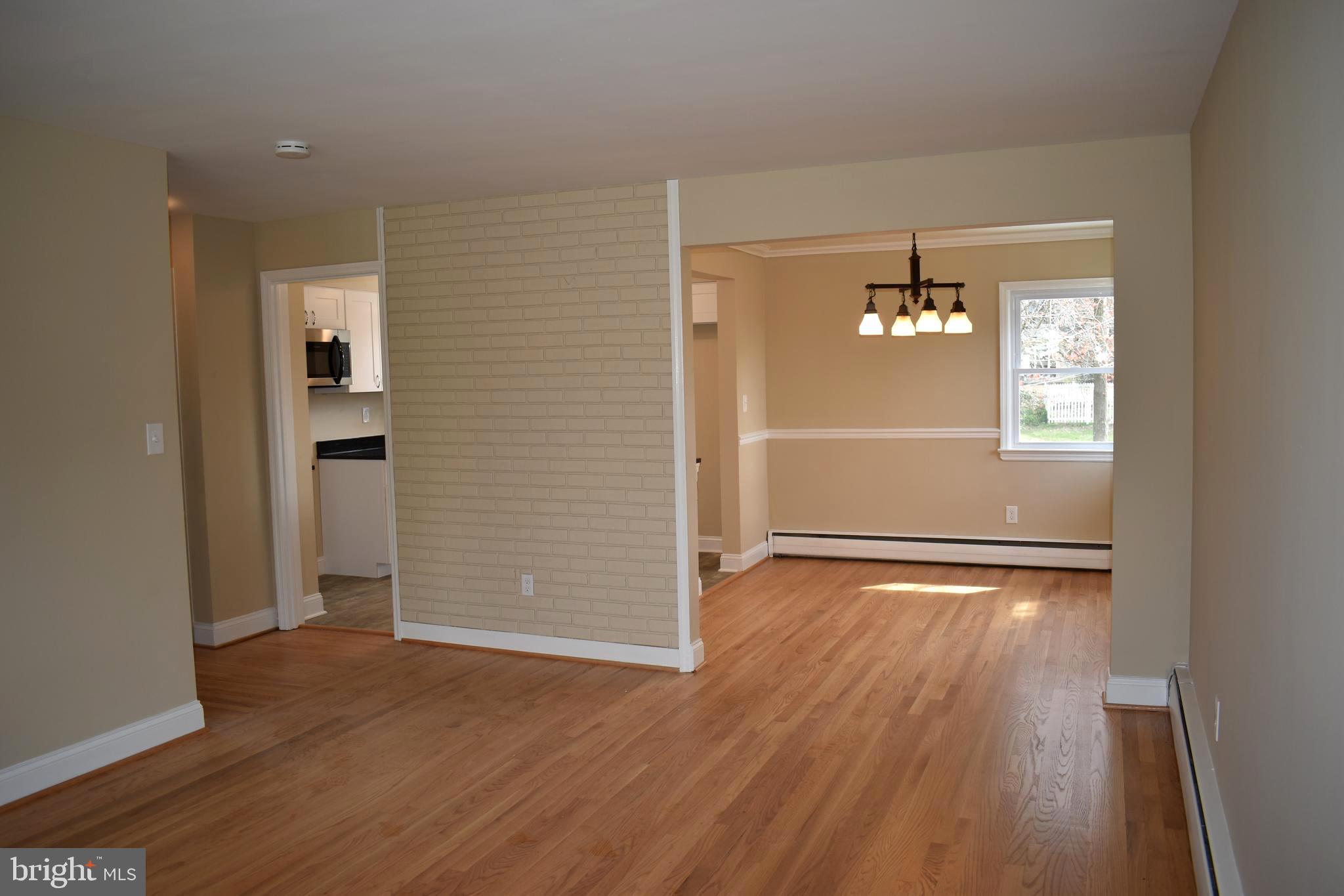 8415 Old Harford Road Baltimore, MD 21234 - Photo 9 of 35 Living Room