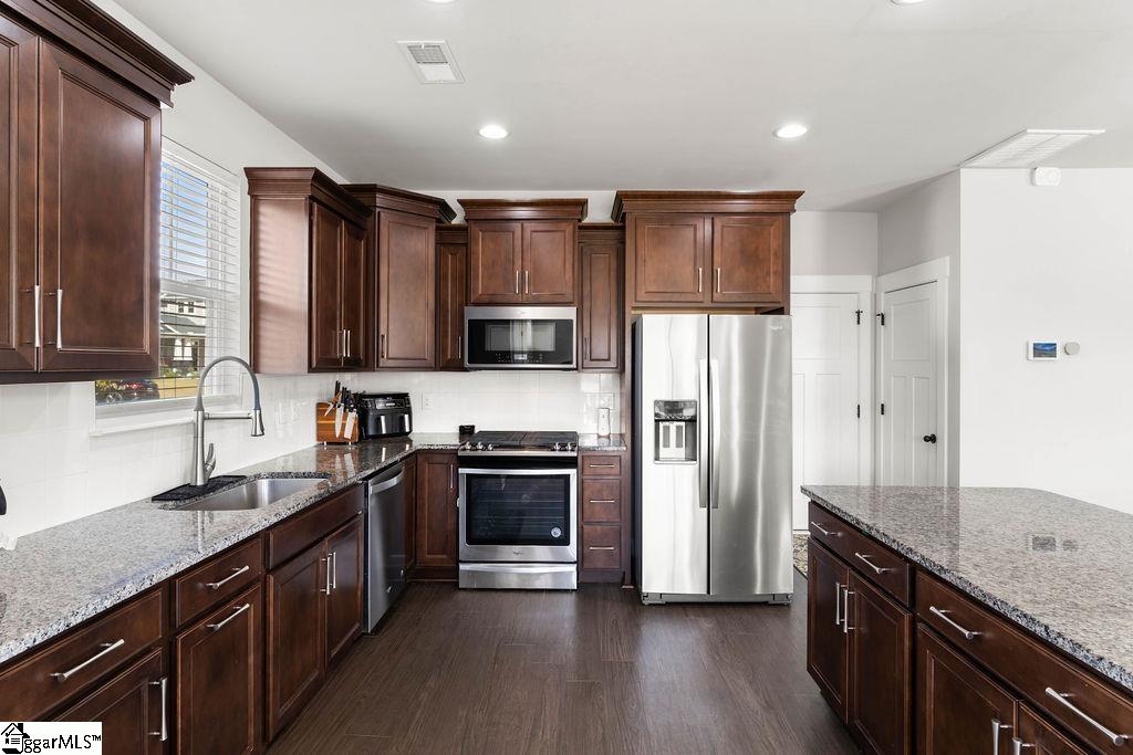 409 Merkel Drive Greer, SC 29651 - Photo 8 of 26