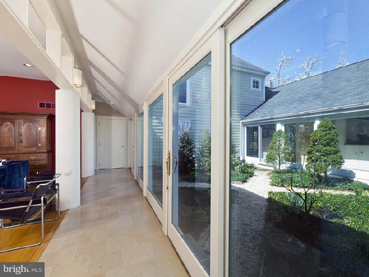 820 Pretty Brook Road Princeton, NJ 08540 - Photo 13 of 25 Atrium