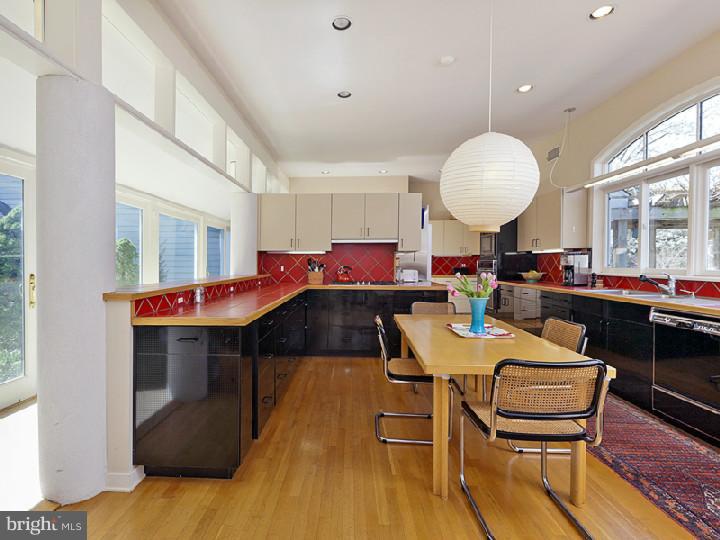 820 Pretty Brook Road Princeton, NJ 08540 - Photo 14 of 25 Kitchen