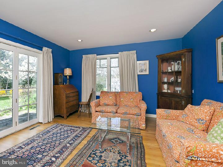 820 Pretty Brook Road Princeton, NJ 08540 - Photo 17 of 25 Office / Study