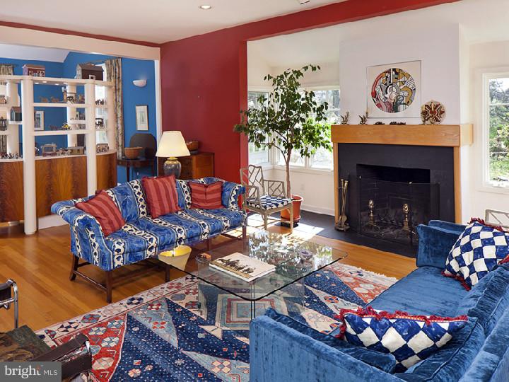 820 Pretty Brook Road Princeton, NJ 08540 - Photo 10 of 25 Living Room