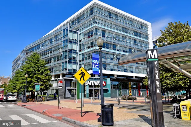 $3,400 | 73 G Street Southwest, Unit 103, Washington, DC 20024
