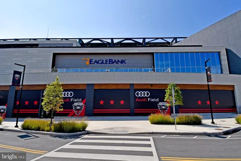 $3,400 | 73 G Street Southwest, Unit 103, Washington, DC 20024