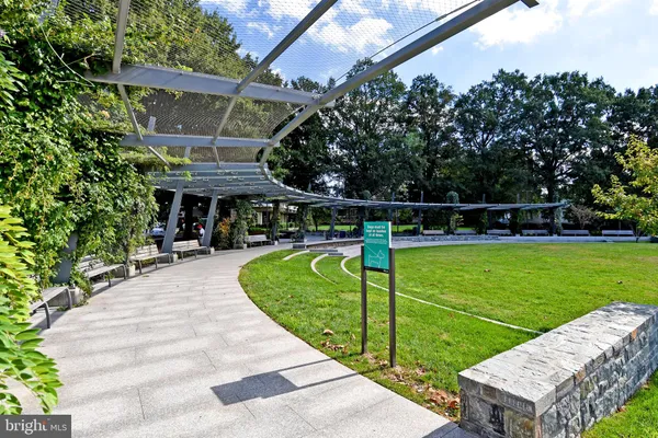 $3,400 | 73 G Street Southwest, Unit 103, Washington, DC 20024