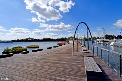 $3,400 | 73 G Street Southwest, Unit 103, Washington, DC 20024