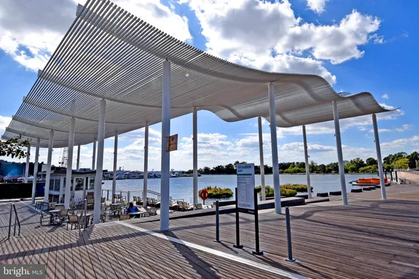 $3,400 | 73 G Street Southwest, Unit 103, Washington, DC 20024