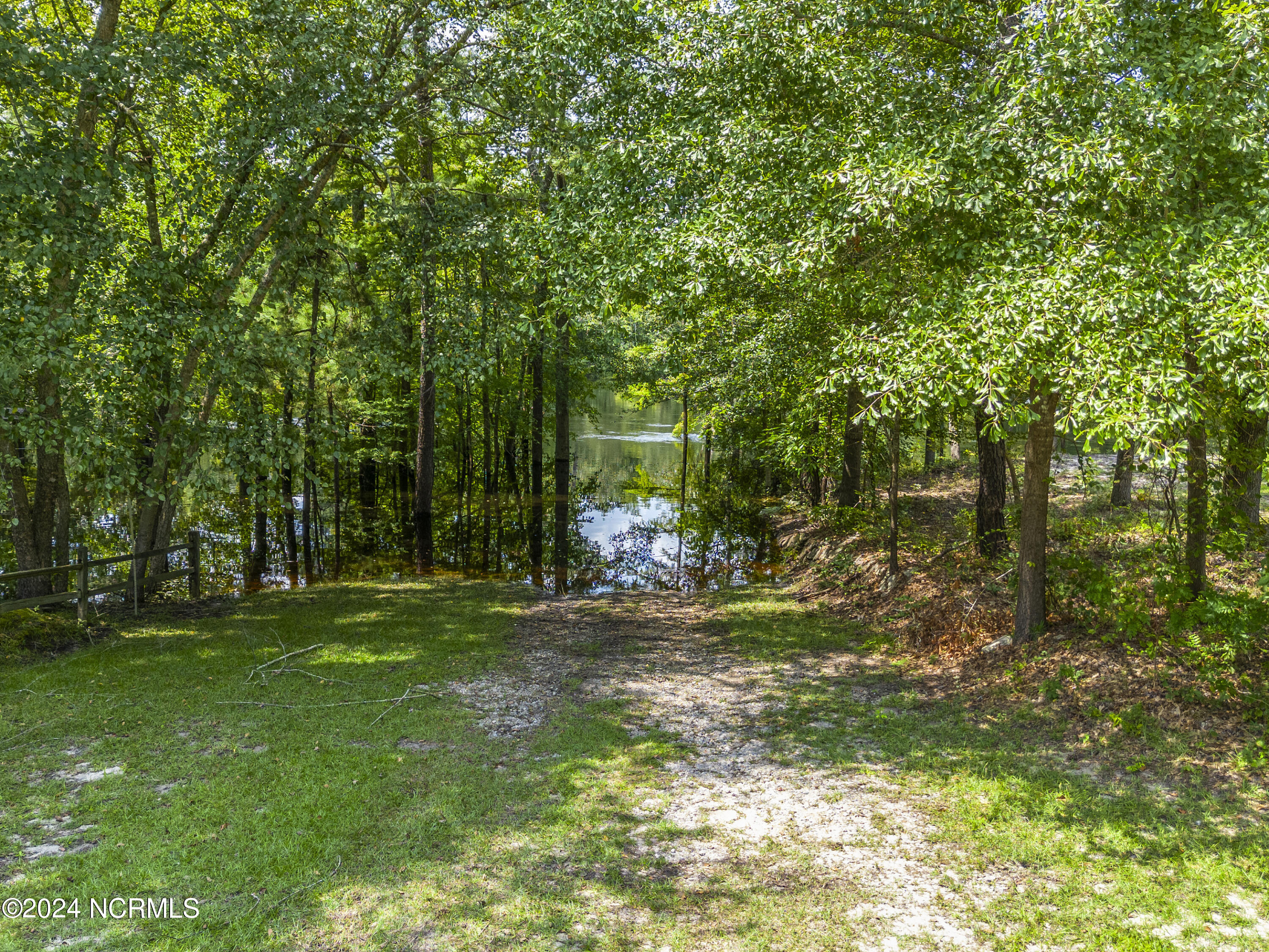 5.61-ac Ivanhoe Road Atkinson, NC 28421 - Photo 12 of 16 Boat Ramp