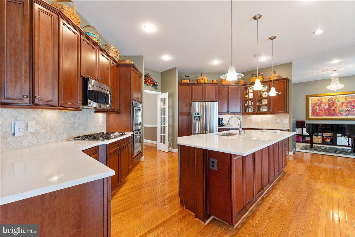 8233 Roxborough Loop Gainesville, VA 20155 - Photo 19 of 74 Gallery Image 19