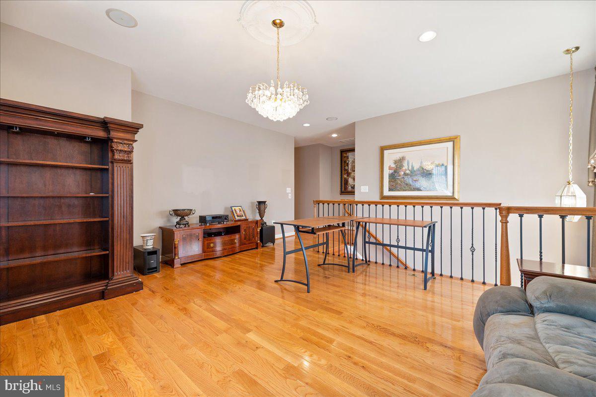 8233 Roxborough Loop Gainesville, VA 20155 - Photo 27 of 74 Gallery Image 27