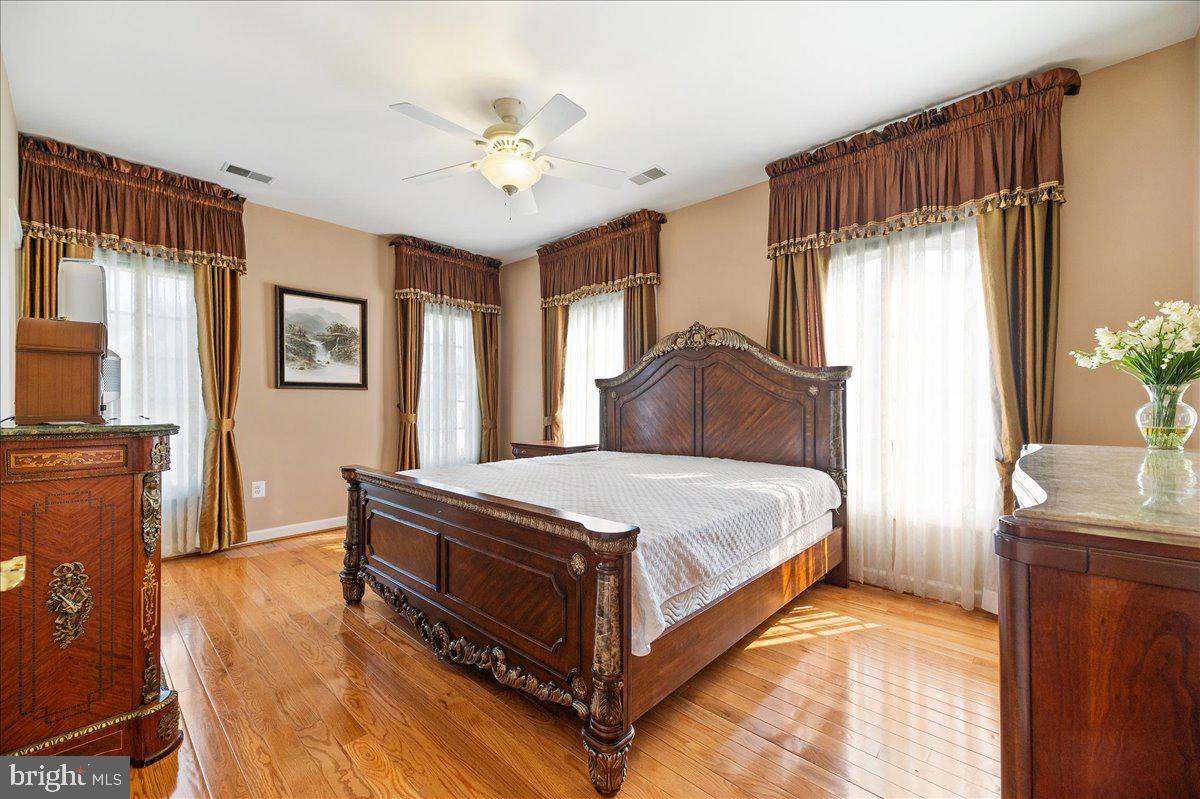 8233 Roxborough Loop Gainesville, VA 20155 - Photo 36 of 74 Gallery Image 36