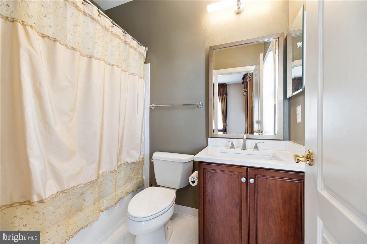 8233 Roxborough Loop Gainesville, VA 20155 - Photo 38 of 74 Gallery Image 38