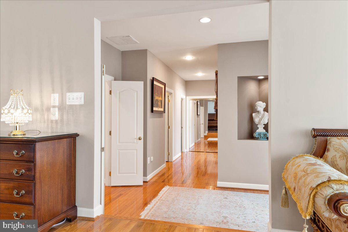 8233 Roxborough Loop Gainesville, VA 20155 - Photo 39 of 74 Gallery Image 39