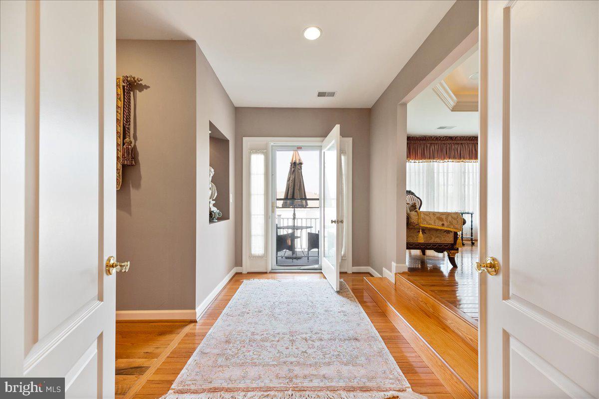 8233 Roxborough Loop Gainesville, VA 20155 - Photo 42 of 74 Gallery Image 42