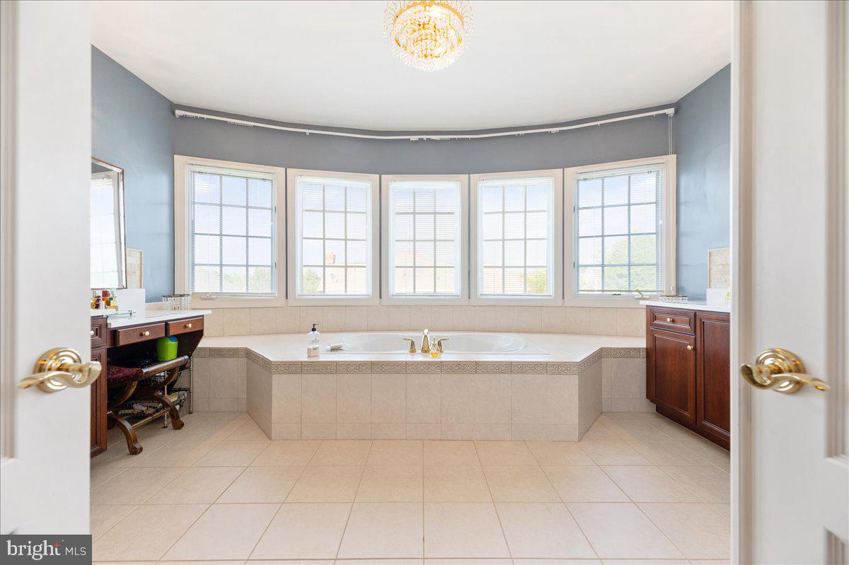 8233 Roxborough Loop Gainesville, VA 20155 - Photo 46 of 74 Gallery Image 46