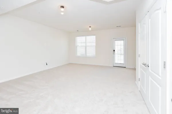 $4,275 | 608 1/2 Parkside Place Northeast, Washington, DC 20019