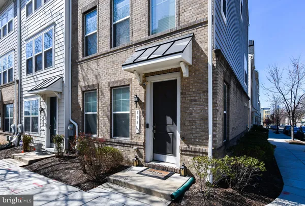 $4,275 | 608 1/2 Parkside Place Northeast, Washington, DC 20019