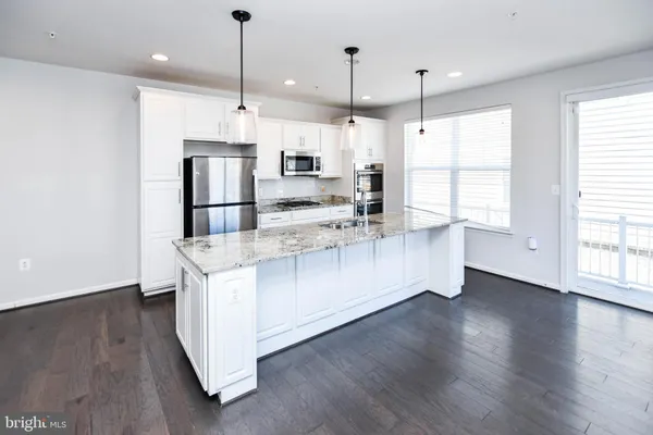 $4,275 | 608 1/2 Parkside Place Northeast, Washington, DC 20019