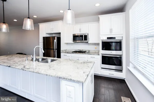 $4,275 | 608 1/2 Parkside Place Northeast, Washington, DC 20019