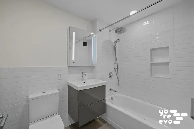 $550,000 | 130 Bradhurst Avenue, Unit 702 | Central Harlem