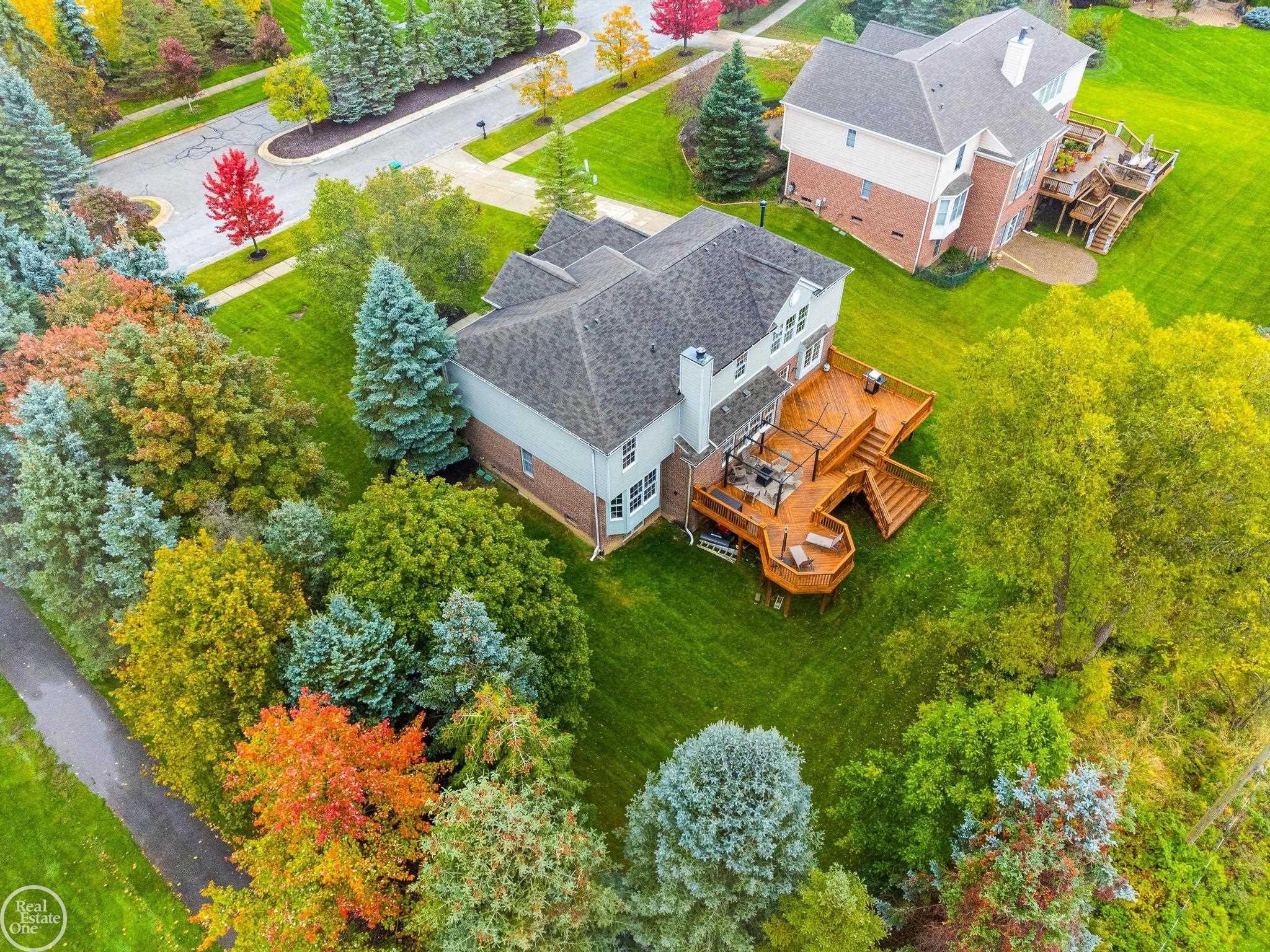 2457 Andover Boulevard Rochester, MI 48306 - Photo 61 of 74 50127734-60.JPG