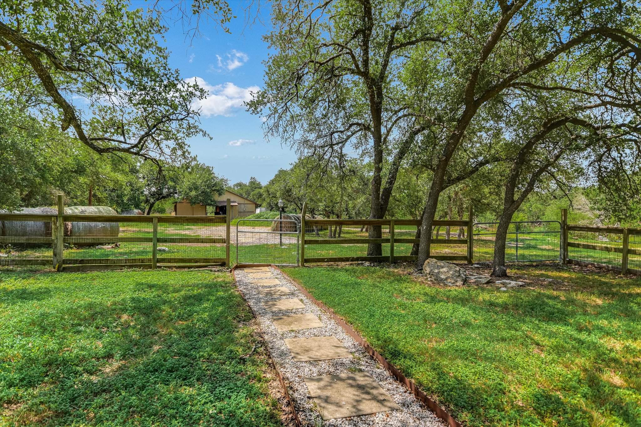 4717 Sam Bass Road Round Rock, TX 78681 - Photo 30 of 36