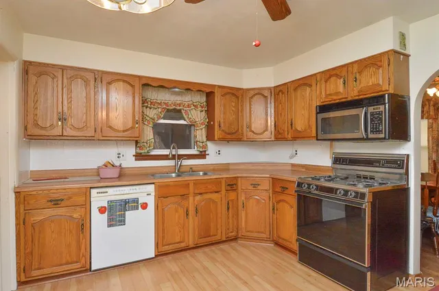 $30,000 | 1724 Sycamore Street, Granite City, IL 62040