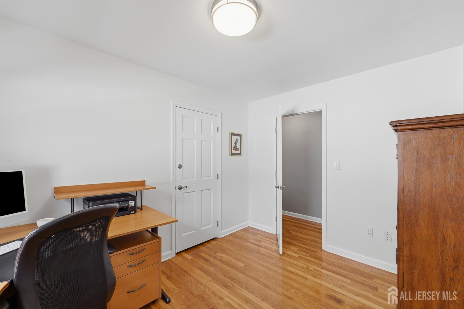 31 Middle Hill Road Colonia, NJ 07067 - Photo 17 of 50