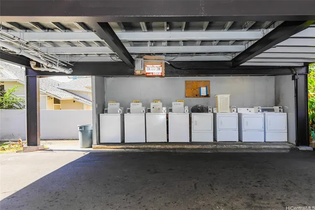 $1,700 | 1719 Nuuanu Avenue, Unit 5F, Honolulu, HI 96817