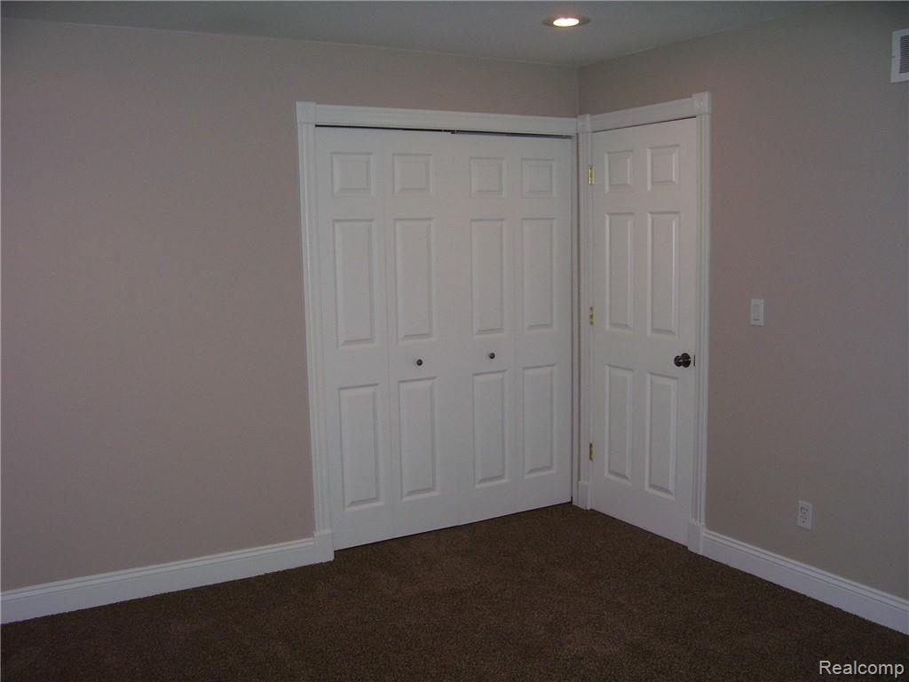 29582 Hoover Road Warren, MI 48093 - Photo 12 of 16