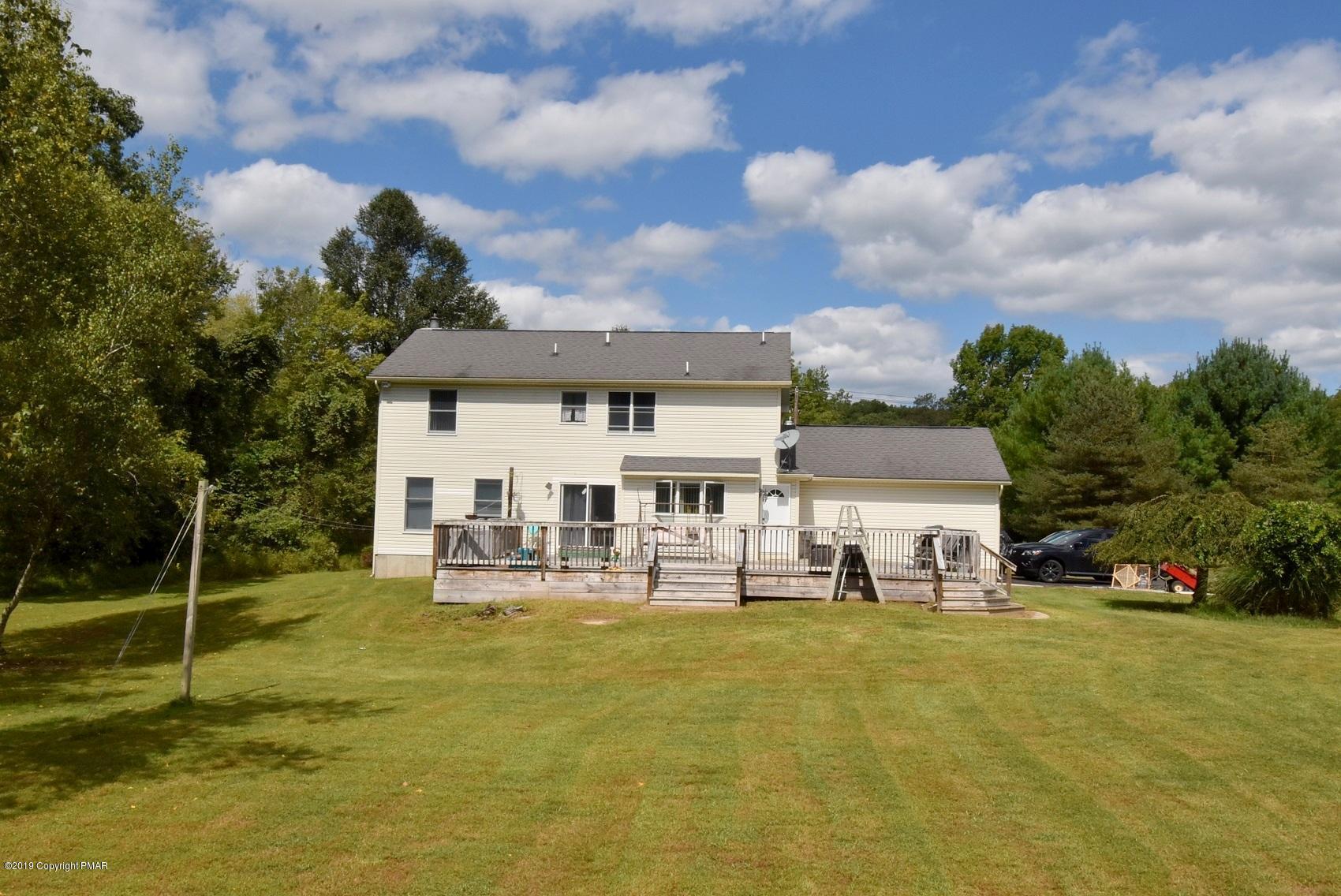 2390 Mountain Road Stroudsburg, PA 18360 - Photo 66 of 78 16 Exterior (12)