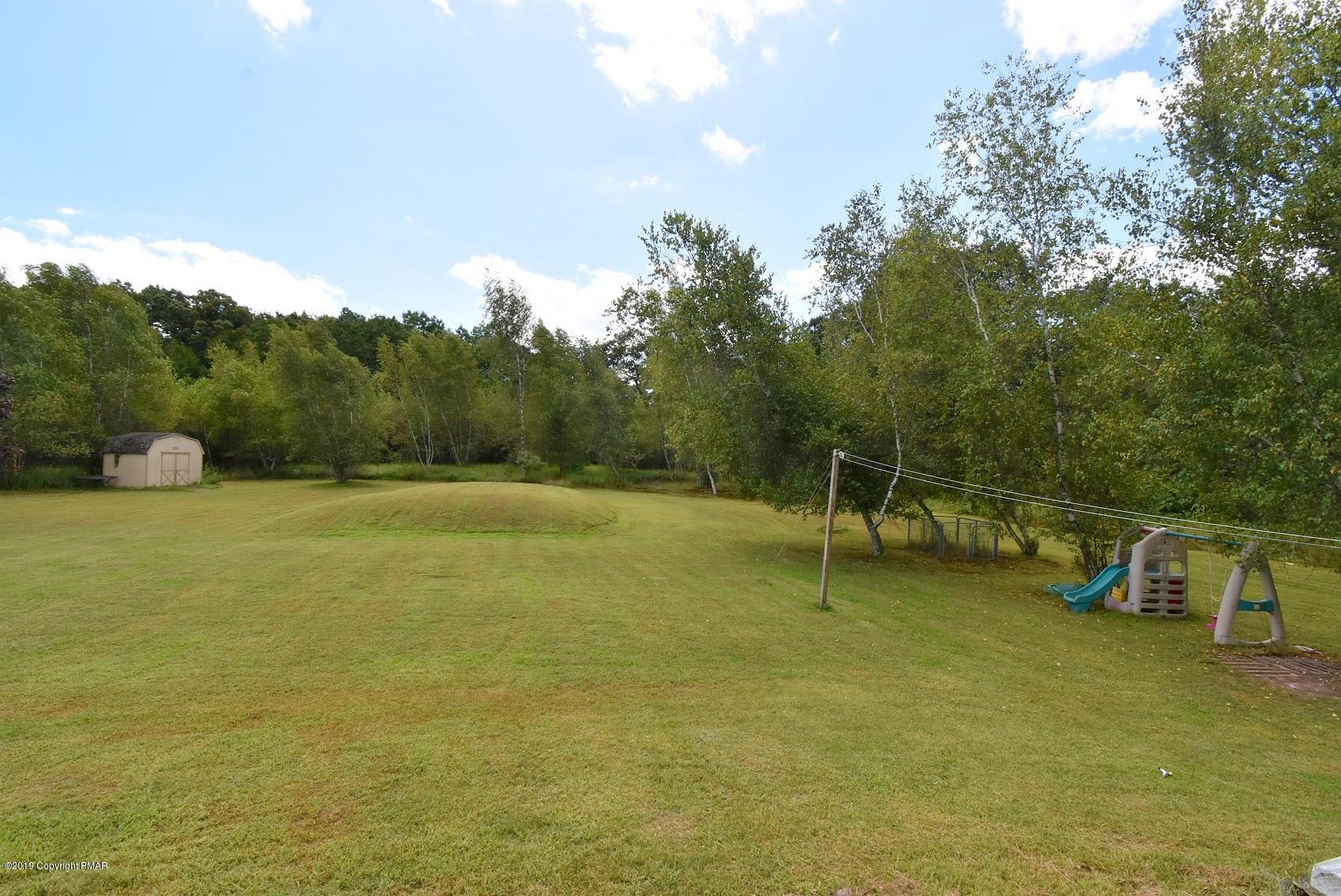 2390 Mountain Road Stroudsburg, PA 18360 - Photo 71 of 78 16 Exterior (5)