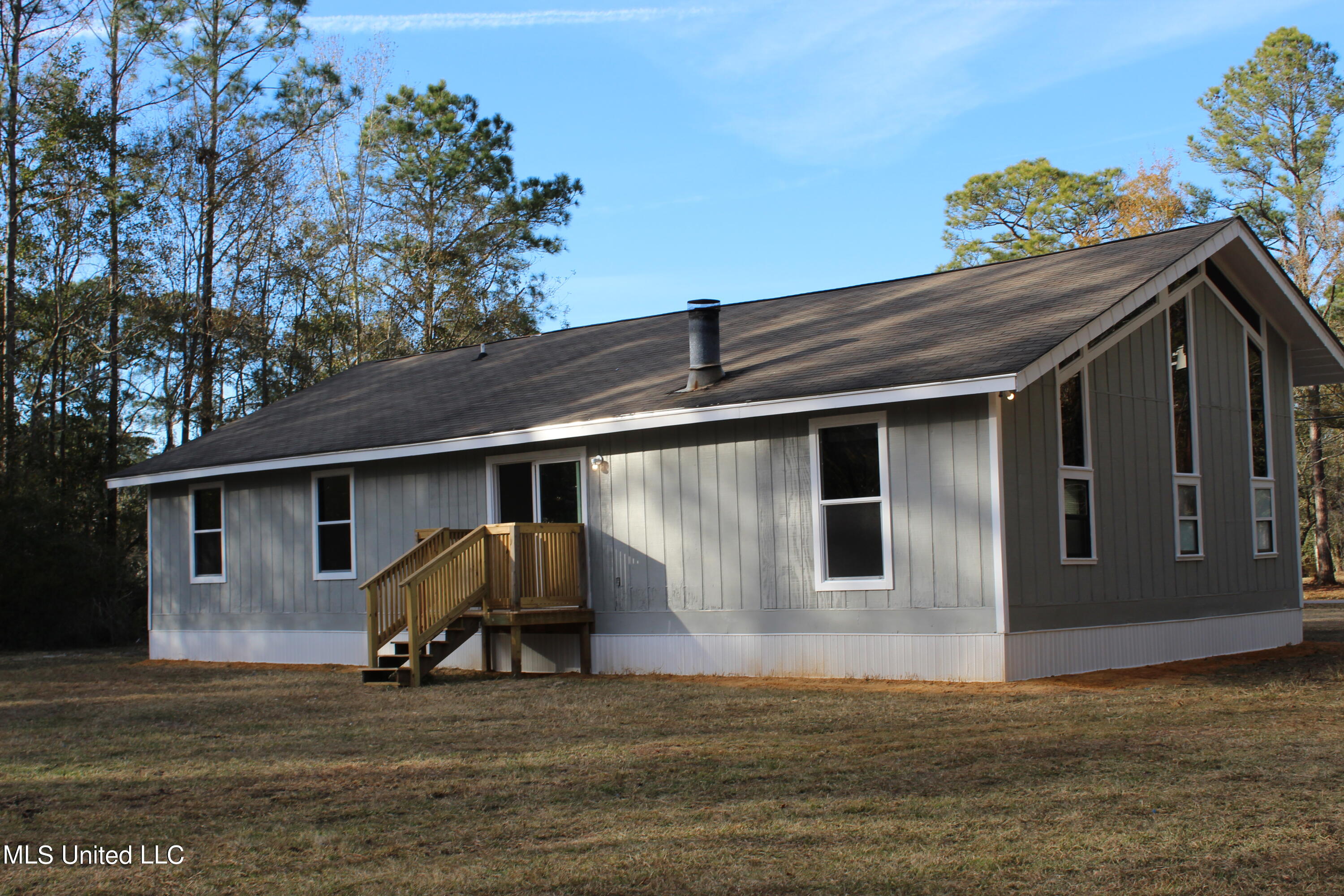 1719 Laurelglen Road Gautier, MS 39553 - Photo 12 of 34 IMG_0876