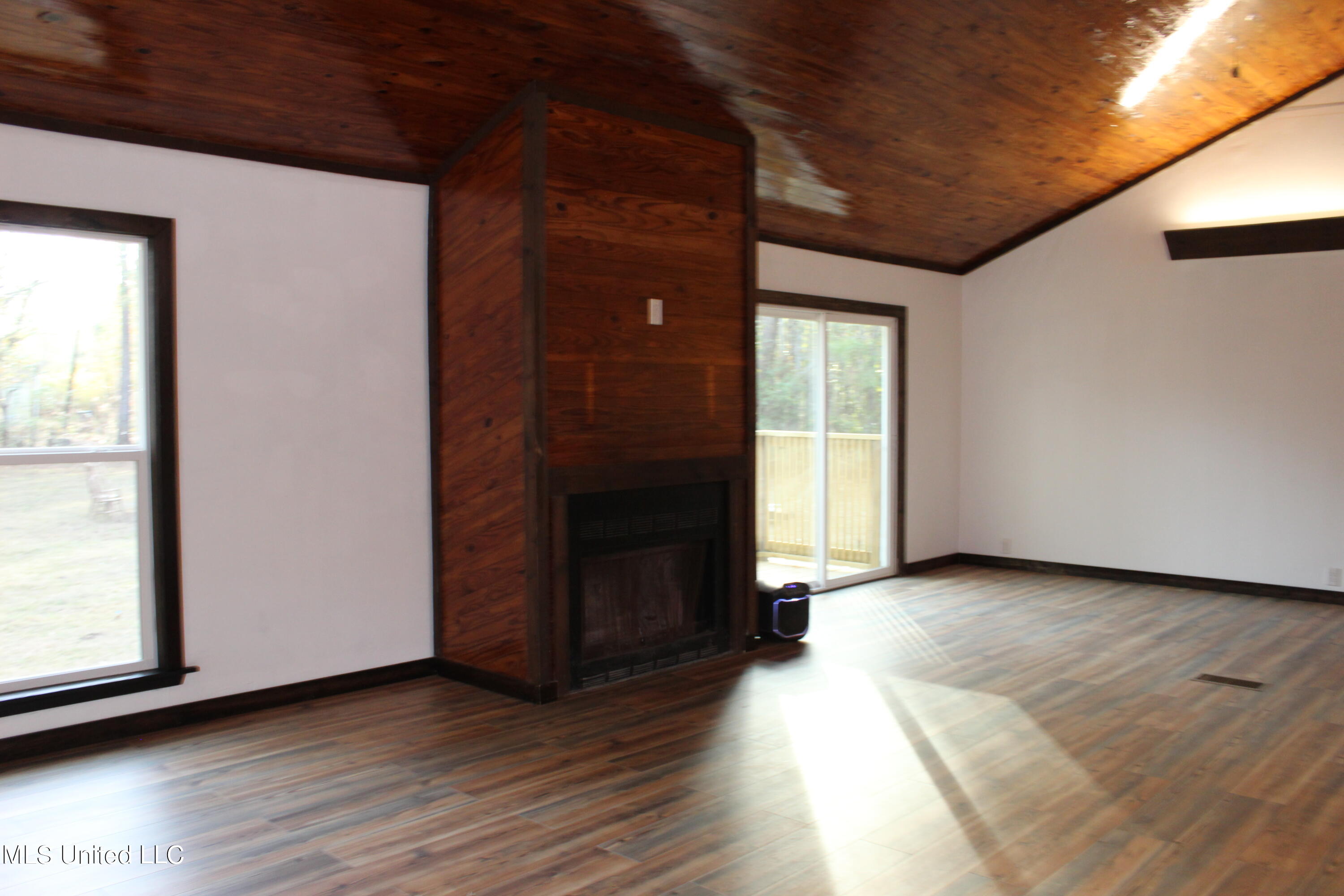 1719 Laurelglen Road Gautier, MS 39553 - Photo 15 of 34 IMG_0894