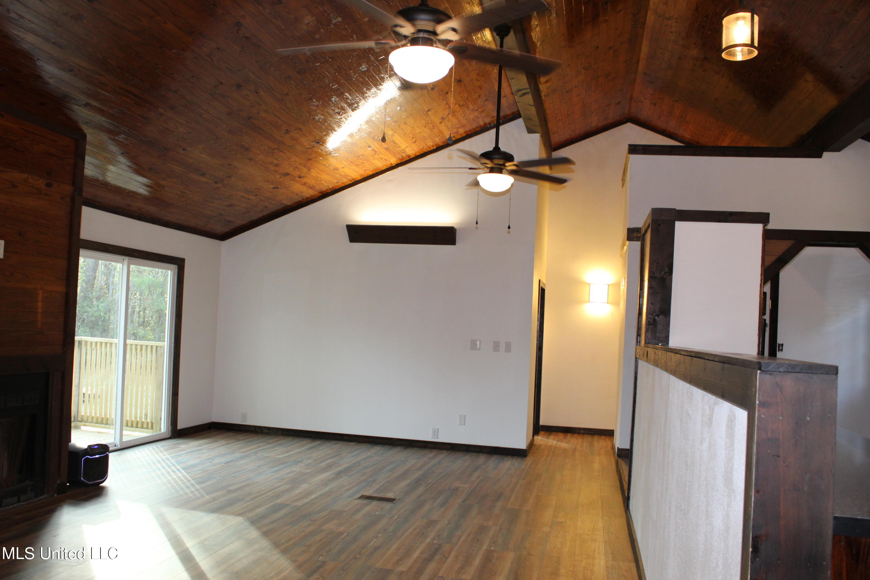 1719 Laurelglen Road Gautier, MS 39553 - Photo 16 of 34 IMG_0895