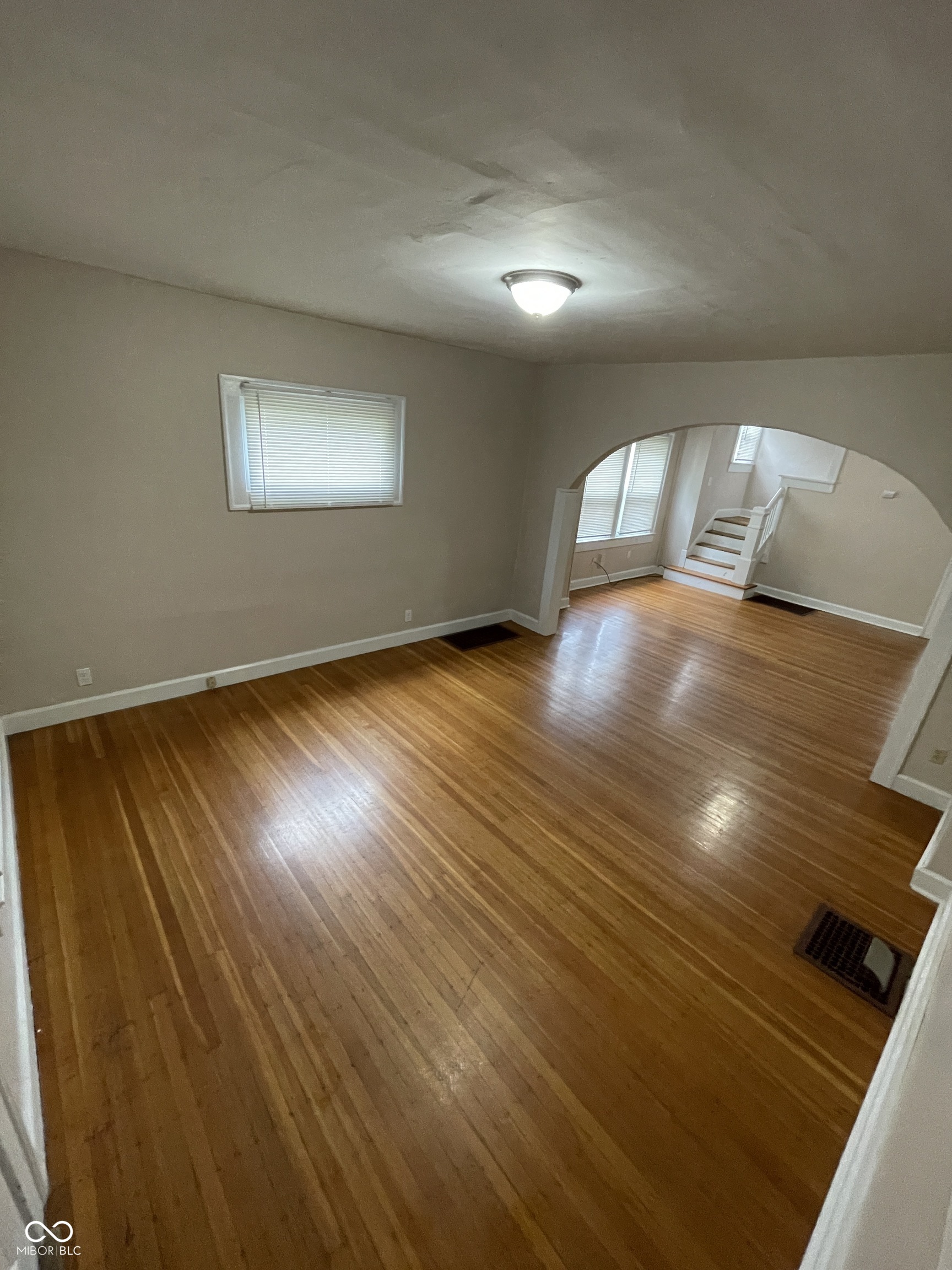 815 North Riley Avenue Indianapolis, IN 46201 - Photo 4 of 15