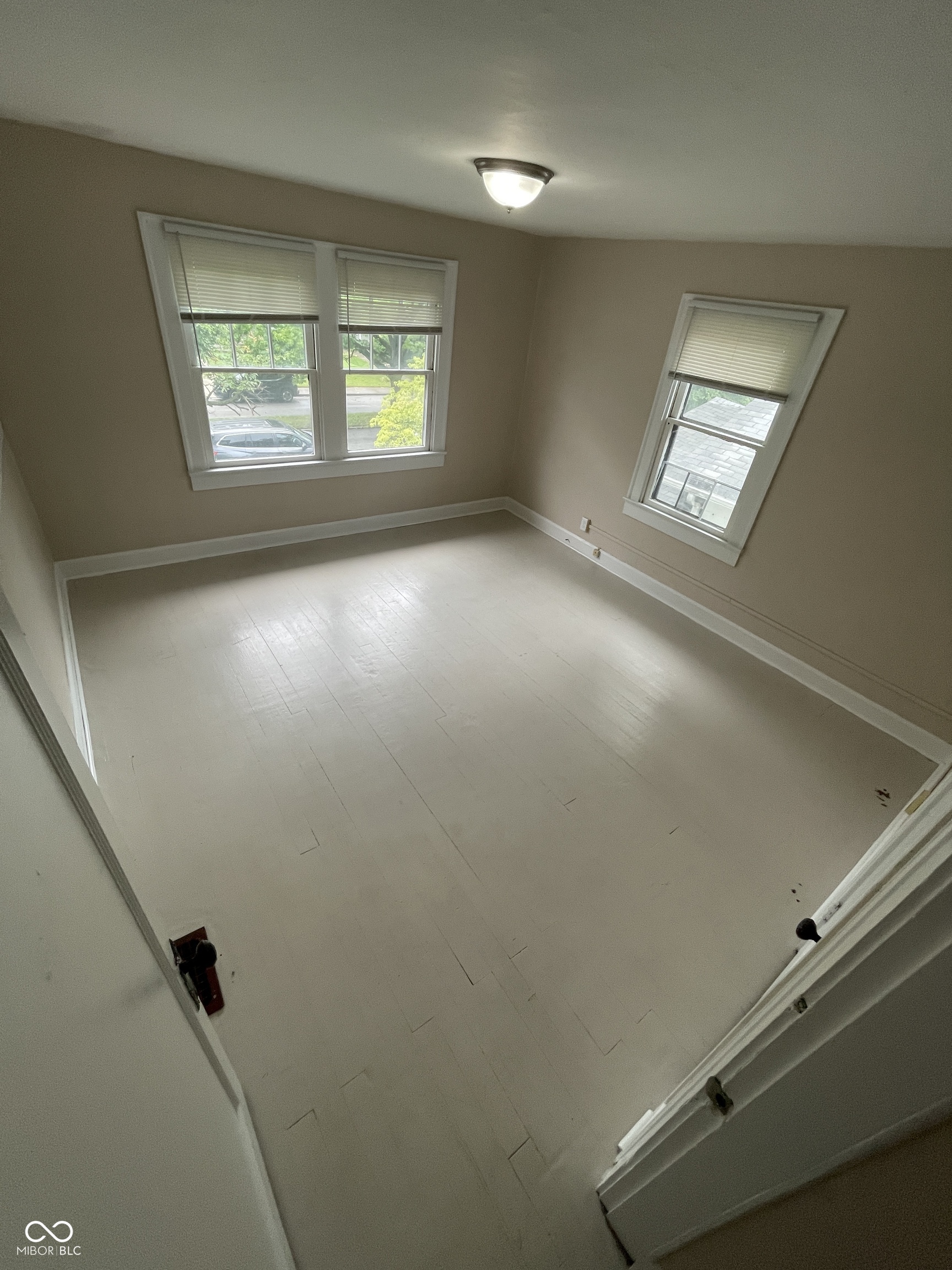 815 North Riley Avenue Indianapolis, IN 46201 - Photo 10 of 15