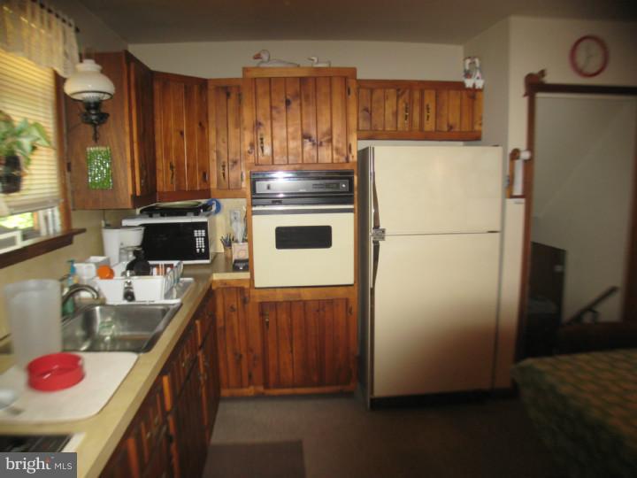 536 Midtown Road Chalfont, PA 18914 - Photo 8 of 23 Kitchen