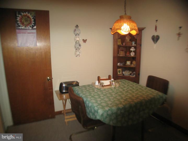 536 Midtown Road Chalfont, PA 18914 - Photo 9 of 23 Kitchen