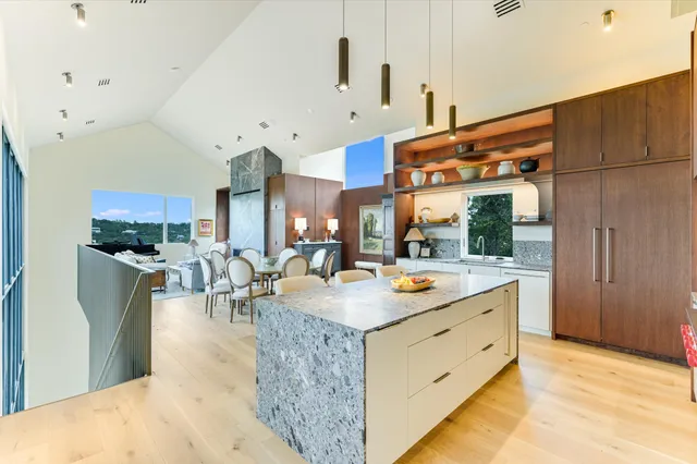 $5,395,000 | 2405 Deer Pass, Austin, TX 78746