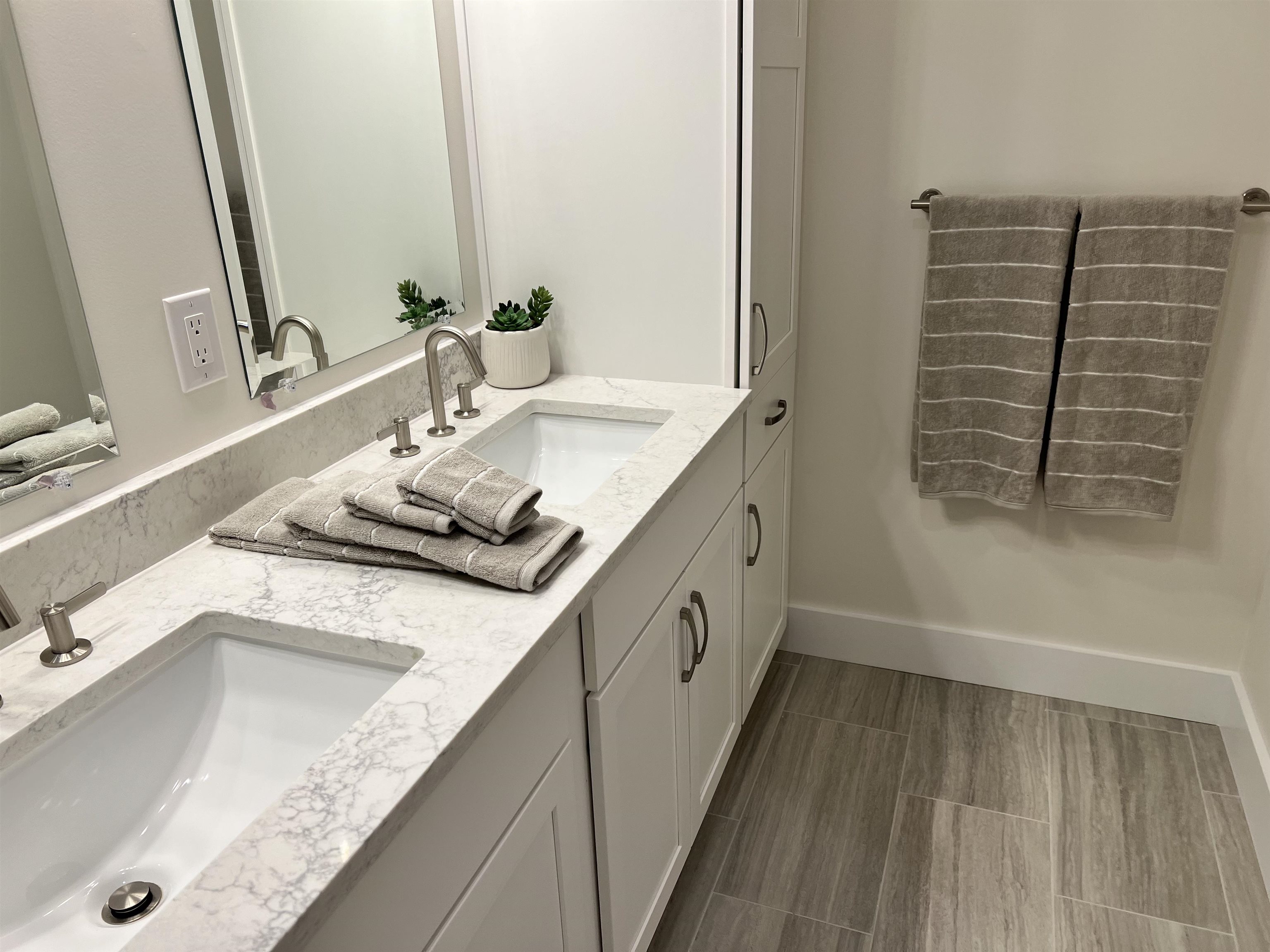 7 Longview Drive, Unit 102 Atkinson, NH 03811 - Photo 12 of 29