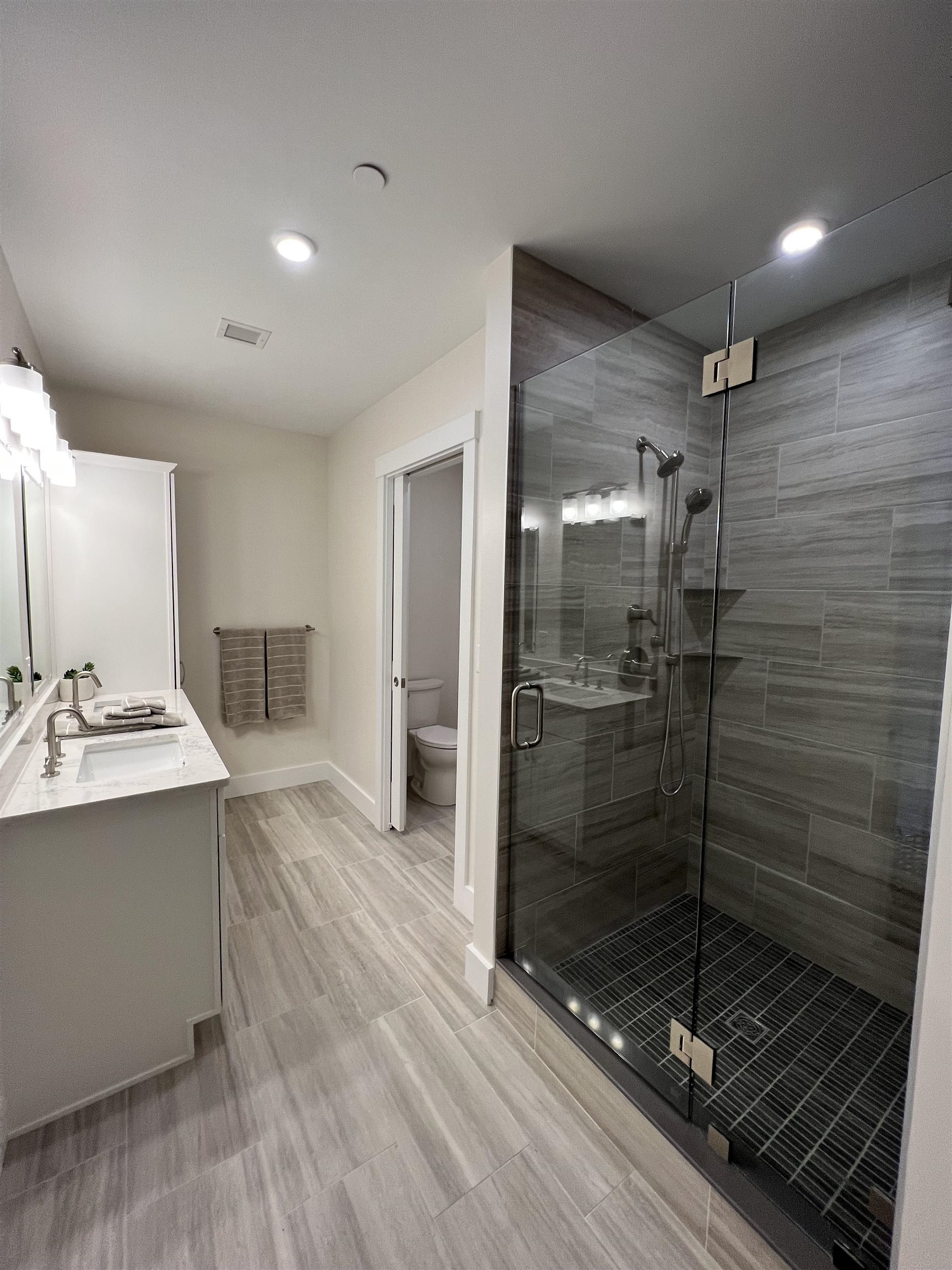 7 Longview Drive, Unit 102 Atkinson, NH 03811 - Photo 13 of 29