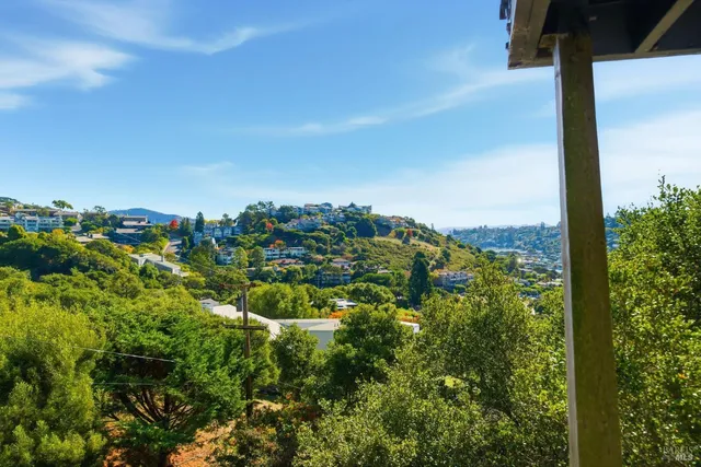 $1,499,000 | 101 Round Hill Road, Tiburon, CA 94920