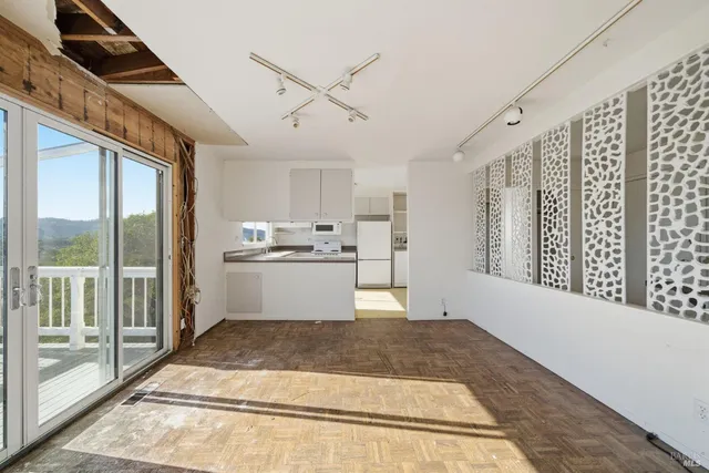 $1,499,000 | 101 Round Hill Road, Tiburon, CA 94920