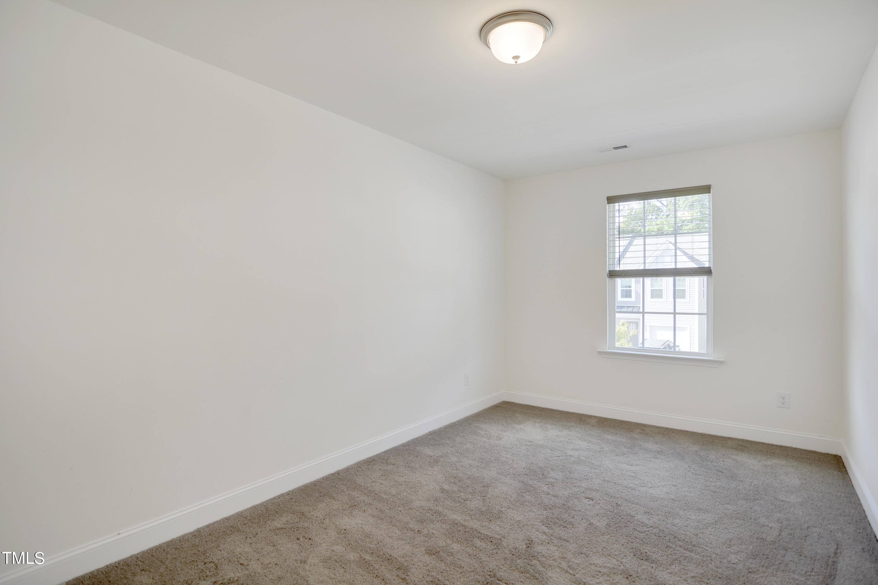 4712 Lord Fogelman Way Raleigh, NC 27610 - Photo 16 of 22 10